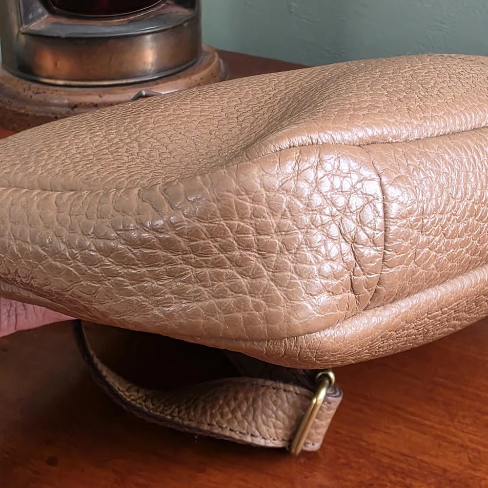 Fossil Erin Pebbled Leather Crossbody Bag Tan Brown Zip Top Shoulder Purse